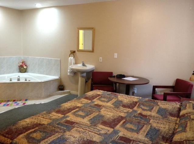 קובורג Lotus Motel חדר תמונה